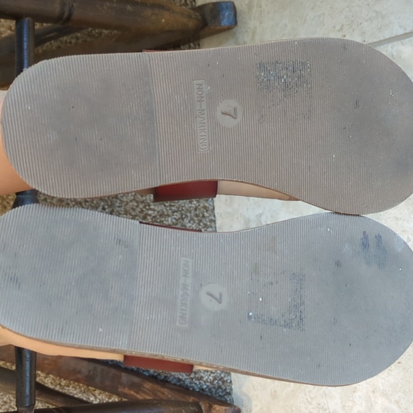 Brown Universal Thread Faux Leather Sandals - Picture 3 of 3